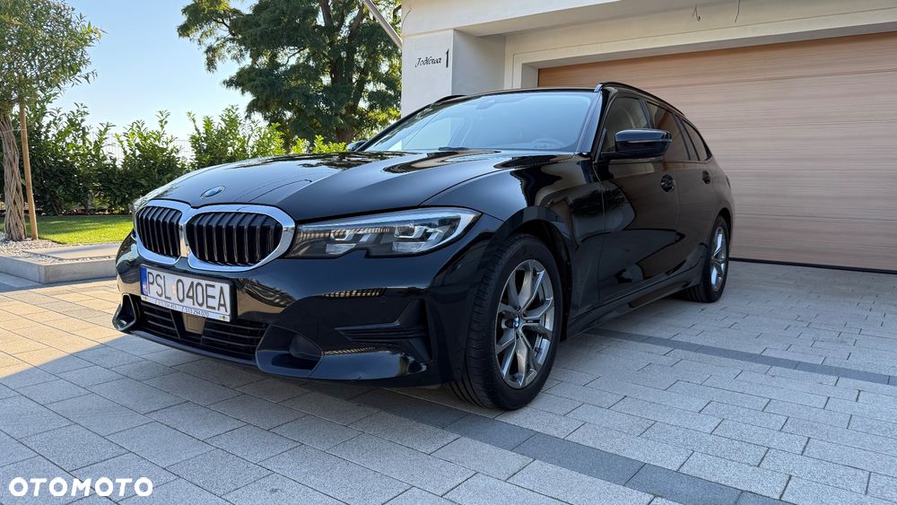 BMW Seria 3 318d mHEV M Sport - 4