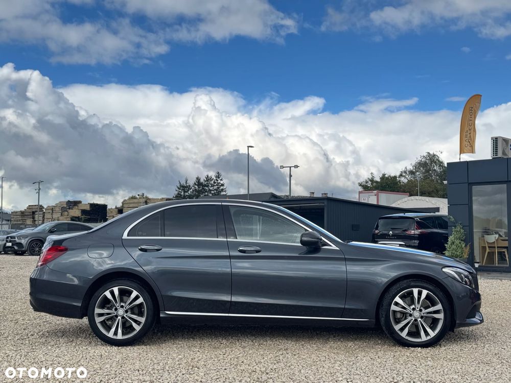 Mercedes-Benz Klasa C 300 7G-TRONIC Exclusive - 3