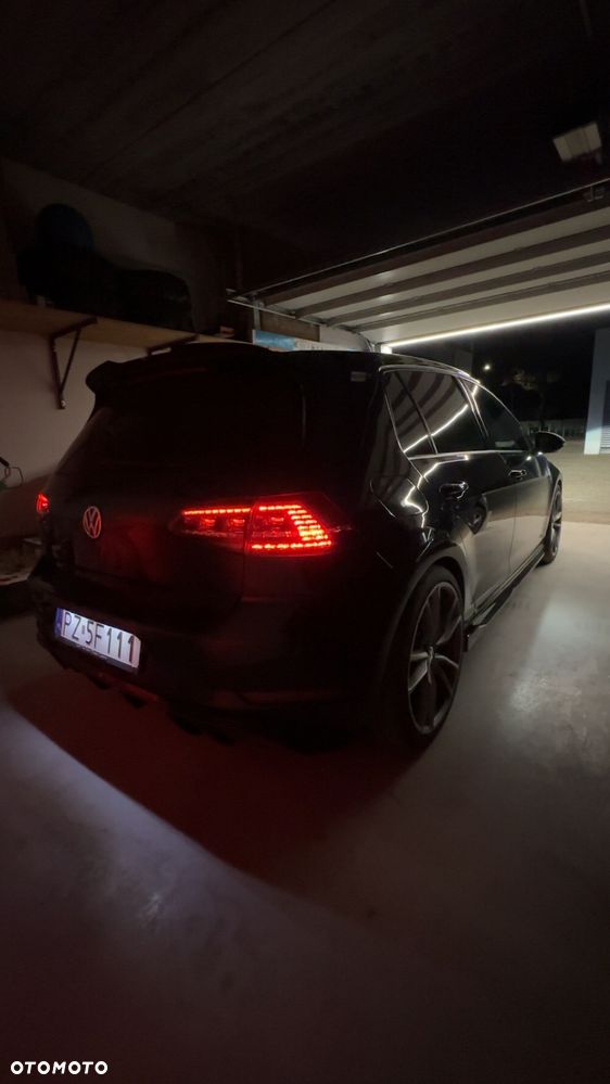 Volkswagen Golf R 4Motion BlueMotion Technology DSG - 35