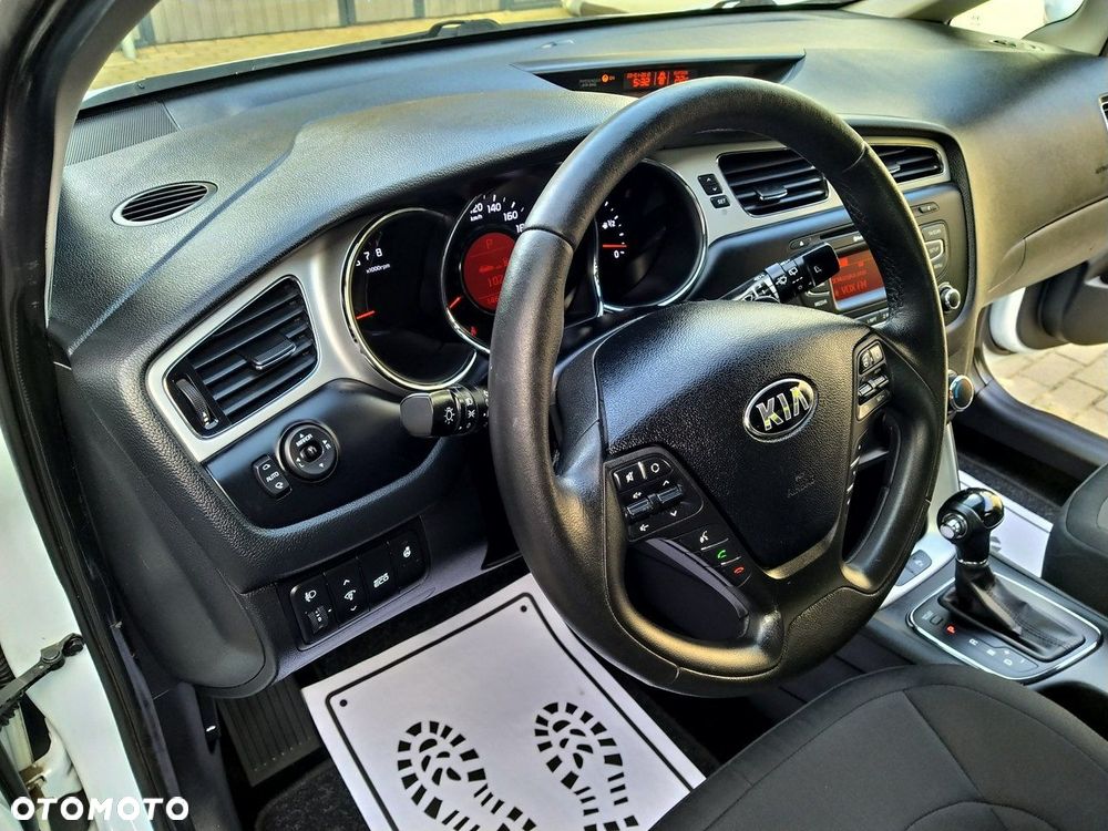 Kia Ceed 1.6 GDI DCT Platinum Edition - 16