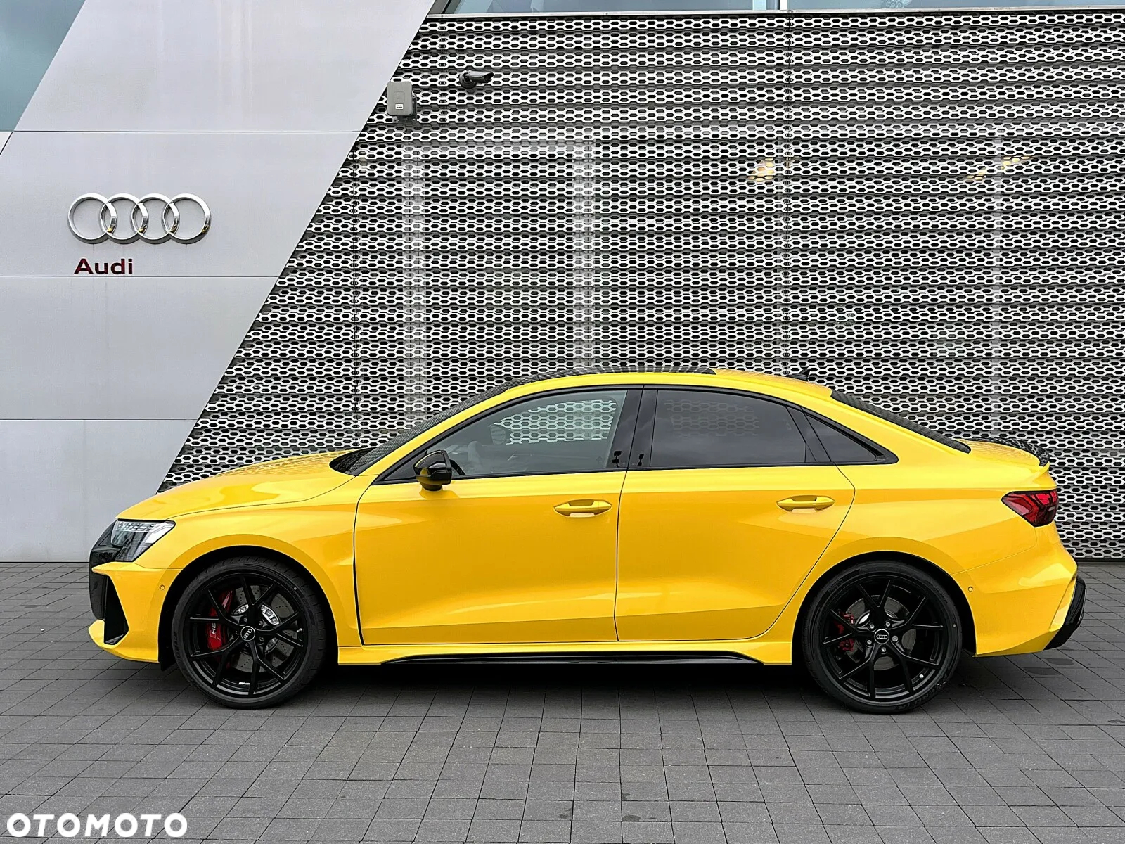 Audi RS3 Limousine - 10