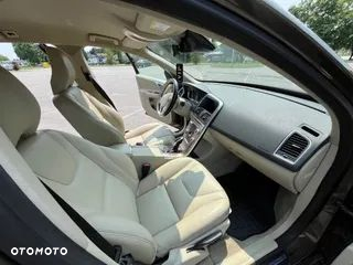 Volvo XC 60 D4 AWD Summum - 25