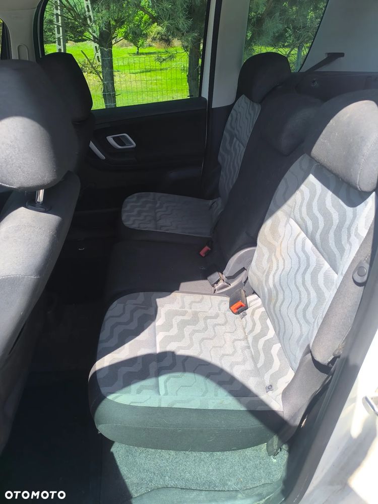 Skoda Roomster - 10