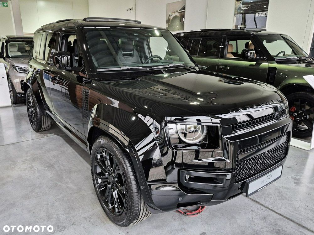 Land Rover Defender - 4