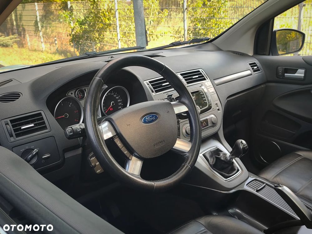 Ford Kuga 2.0 TDCi Titanium - 9