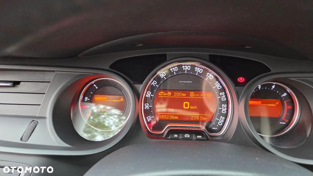 Citroën C5 2.0 16V Confort - 23