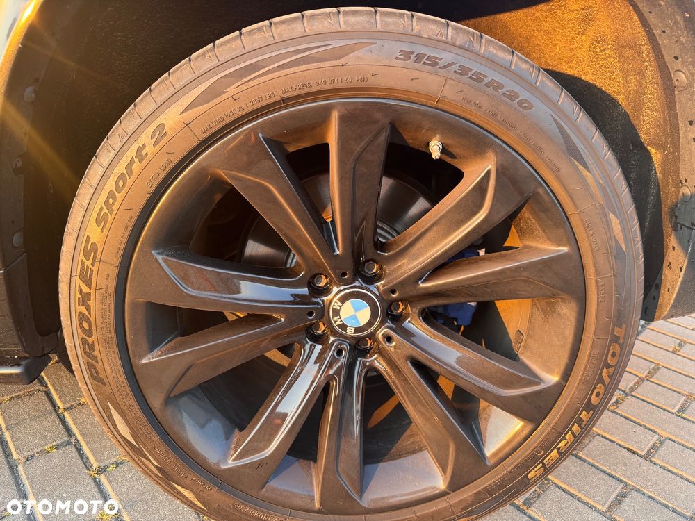 BMW X5 xDrive40d - 17