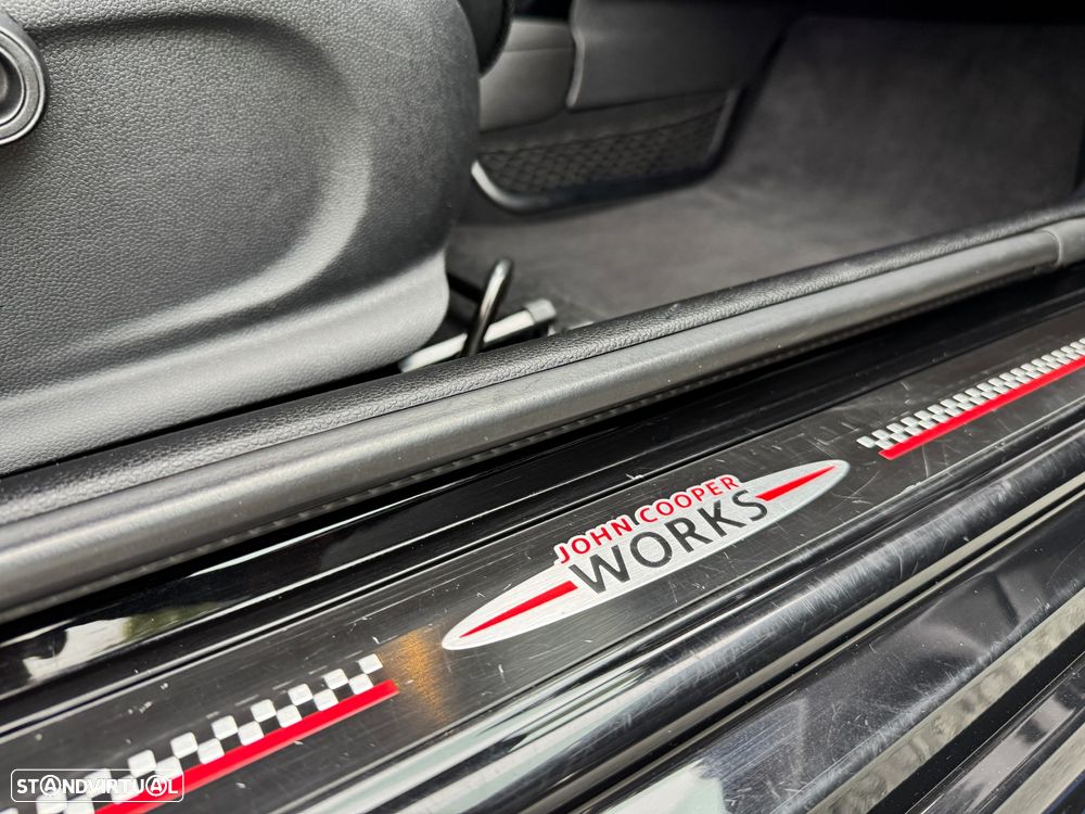 MINI Cabrio John Cooper Works Auto Desportiva - 9