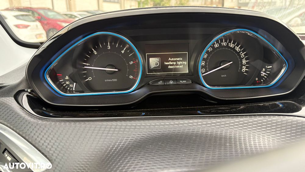 Peugeot 2008 - 9