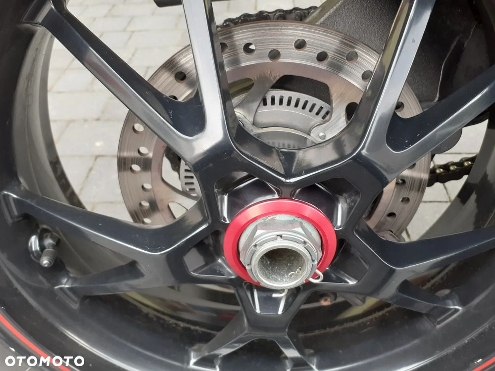 Triumph Speed Triple - 17