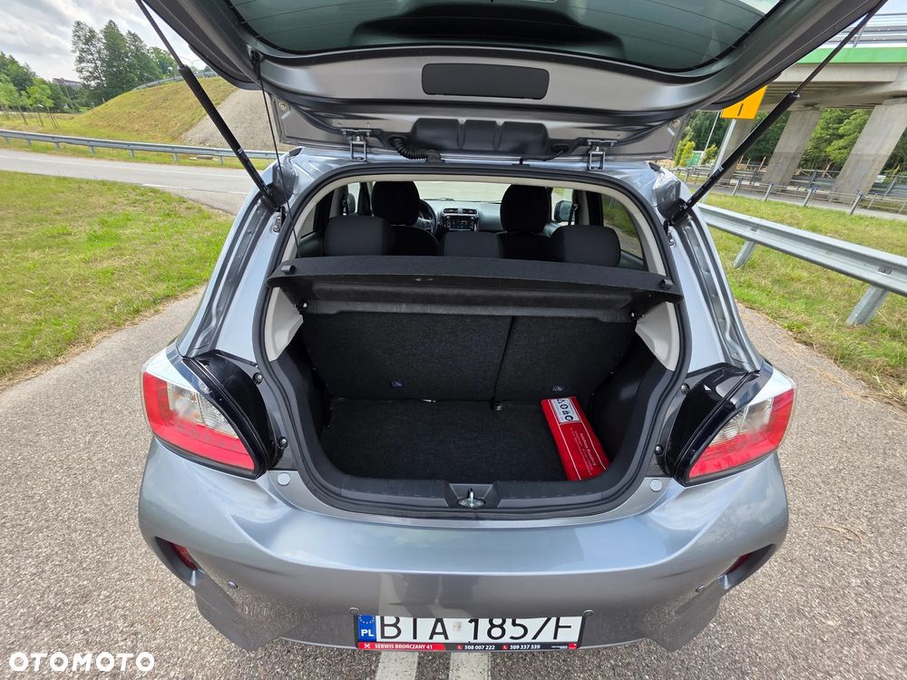 Mitsubishi Space Star AS&G 1.2 Spirit+ Black - 17