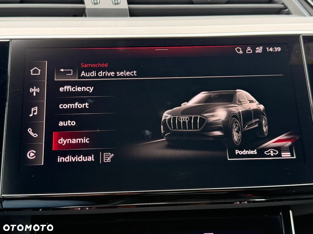Audi e-tron 55 Quattro S Line - 25