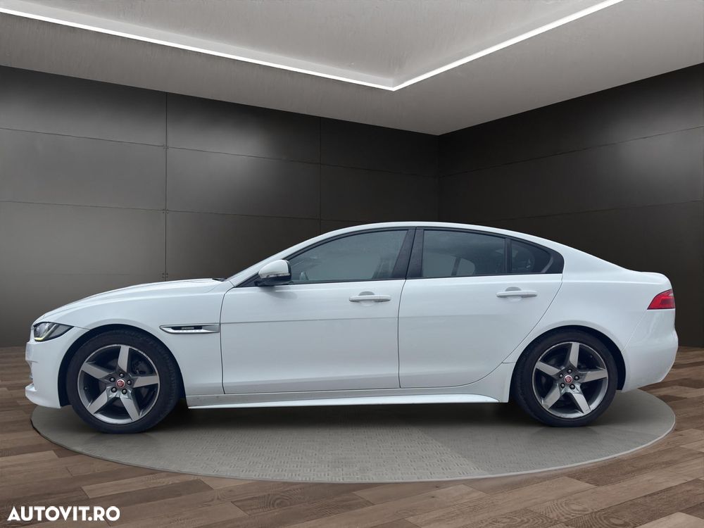 Jaguar XE 2.0 R-Sport - 14