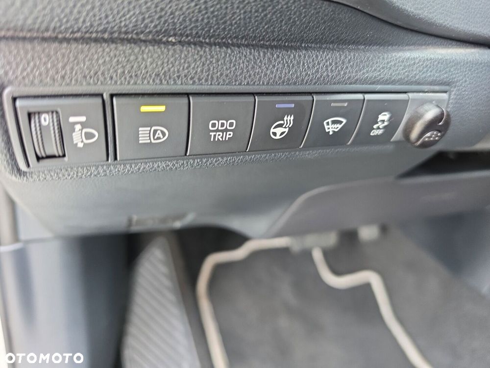Toyota Corolla 1.8 Hybrid Style - 19
