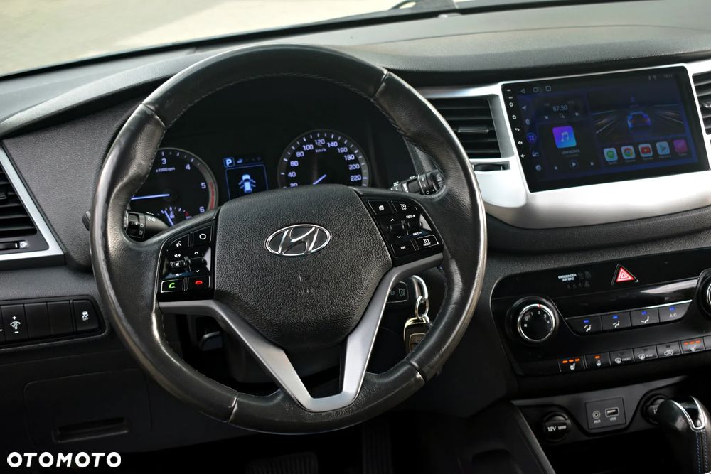 Hyundai Tucson 2.0 CRDI 4WD Automatik Premium - 6