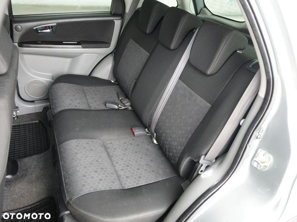 Suzuki SX4 1.6 VVT 4x4 Style - 17