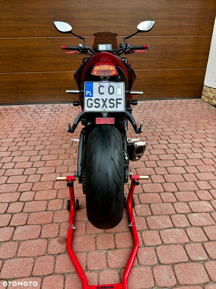 Suzuki GSX - 4