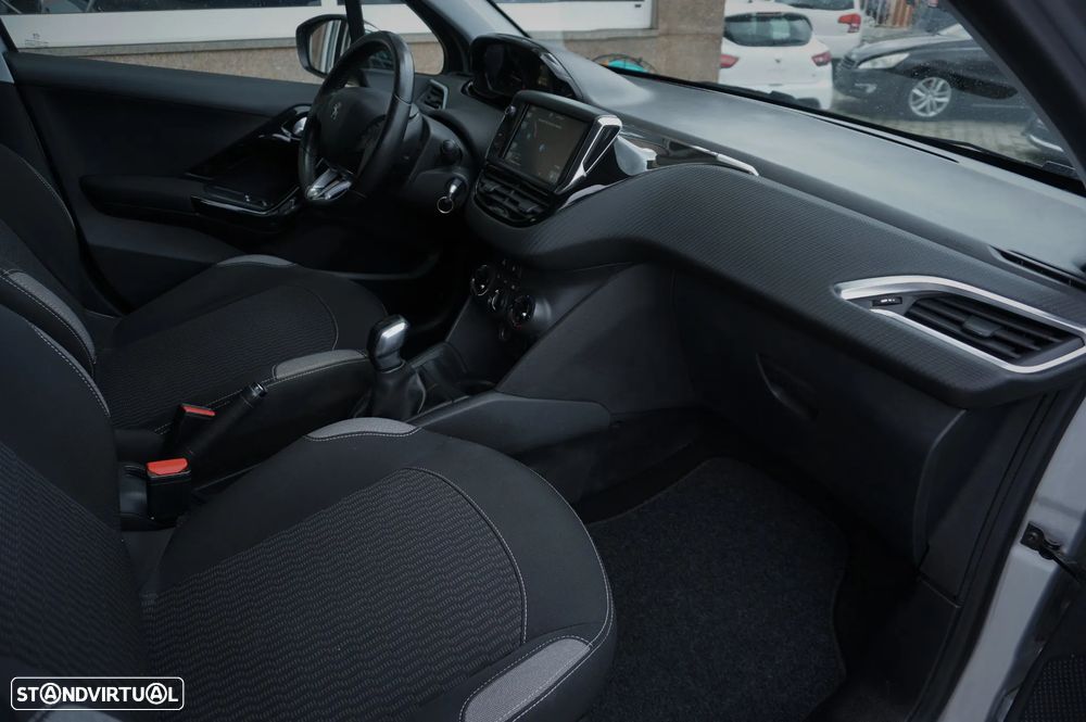 Peugeot 208 1.6 BlueHDi Style - 20