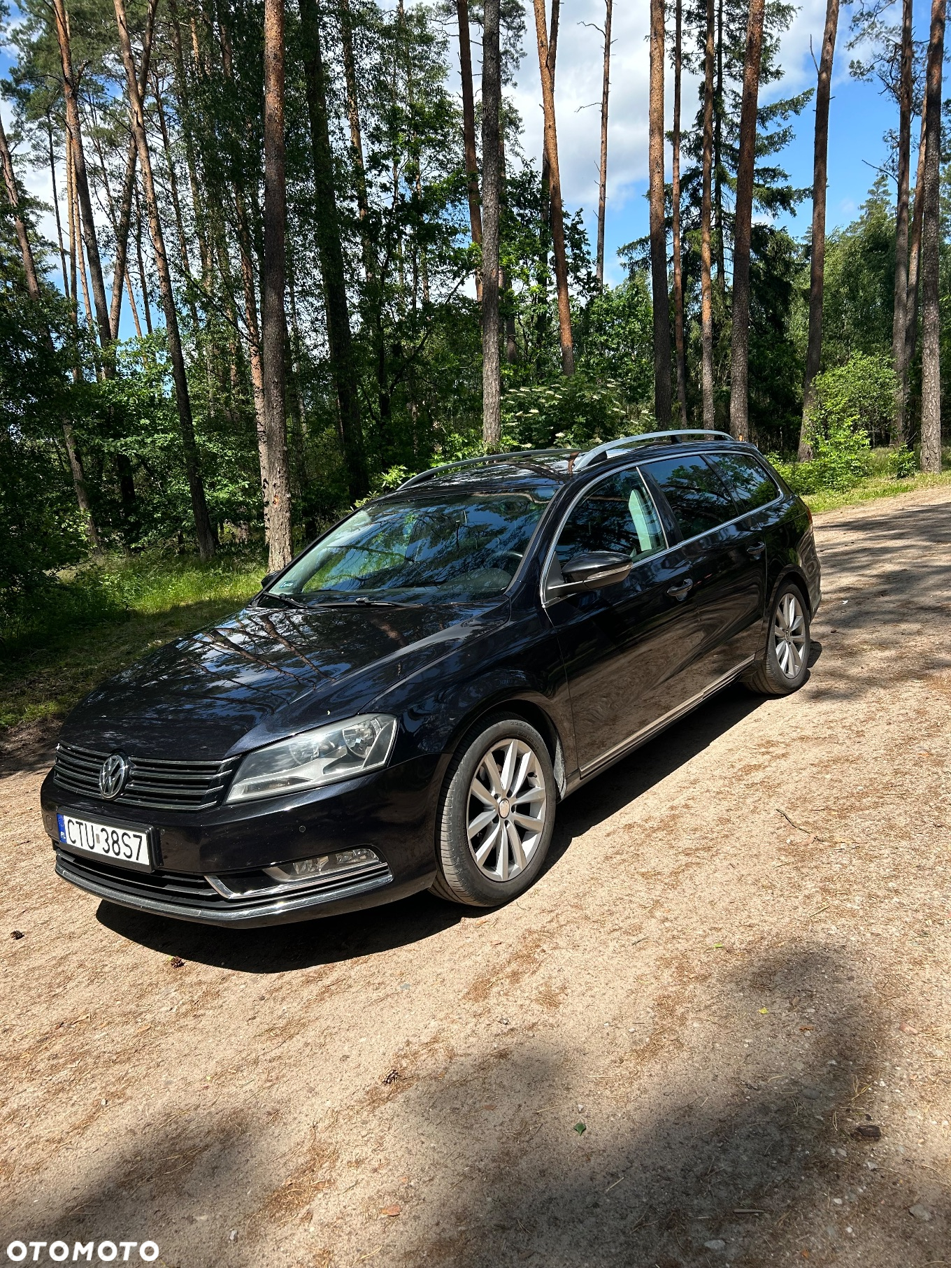 Volkswagen Passat Variant 1.6 TDI DPF BlueMotion Technology Highline - 8