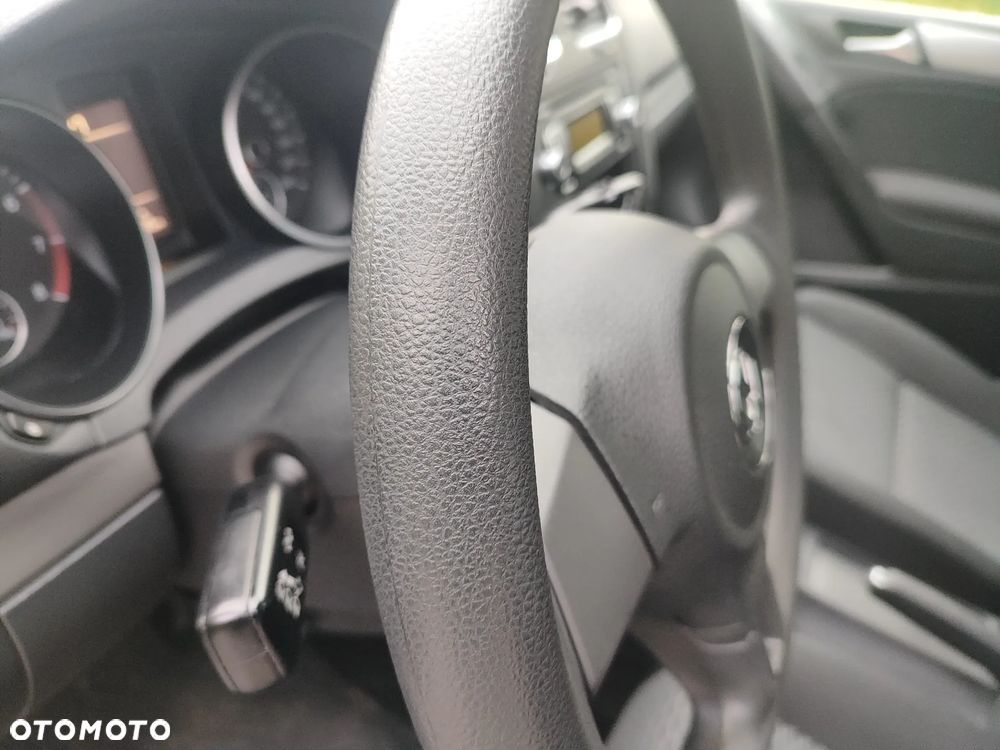 Volkswagen Golf 1.6 Edition - 24