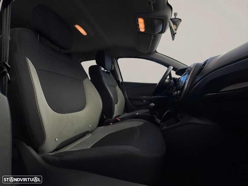 Renault Captur 1.5 dCi - 19