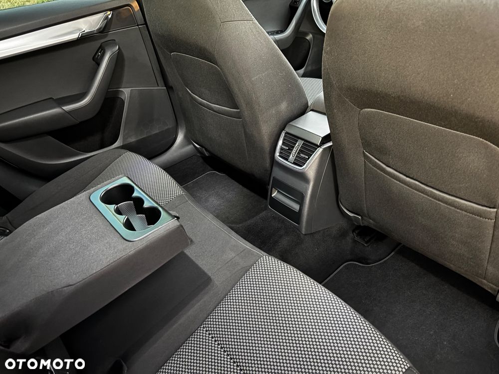 Skoda Octavia 1.4 TSI Ambition - 25