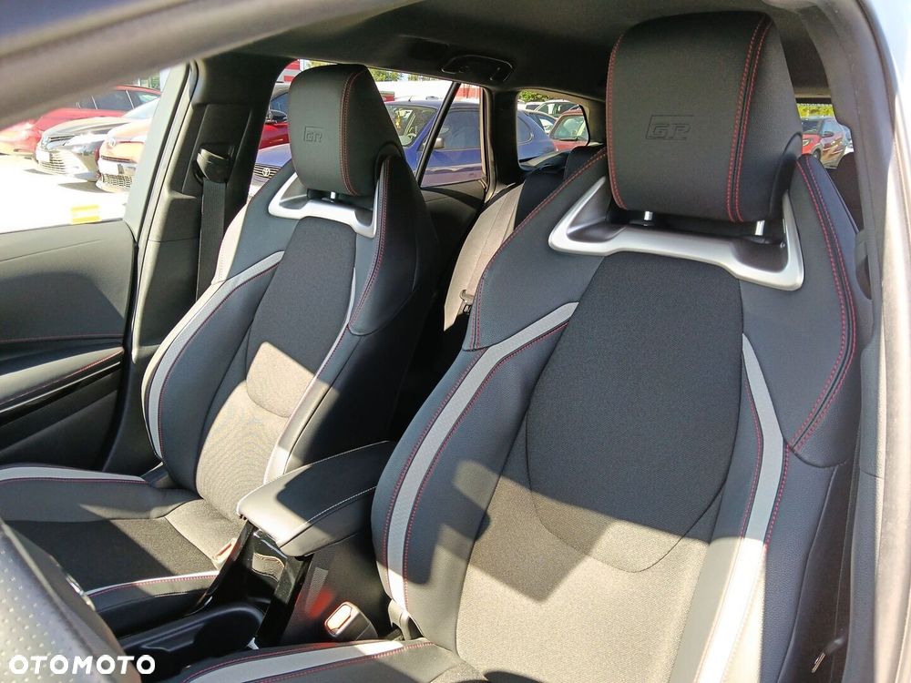 Toyota Corolla - 11