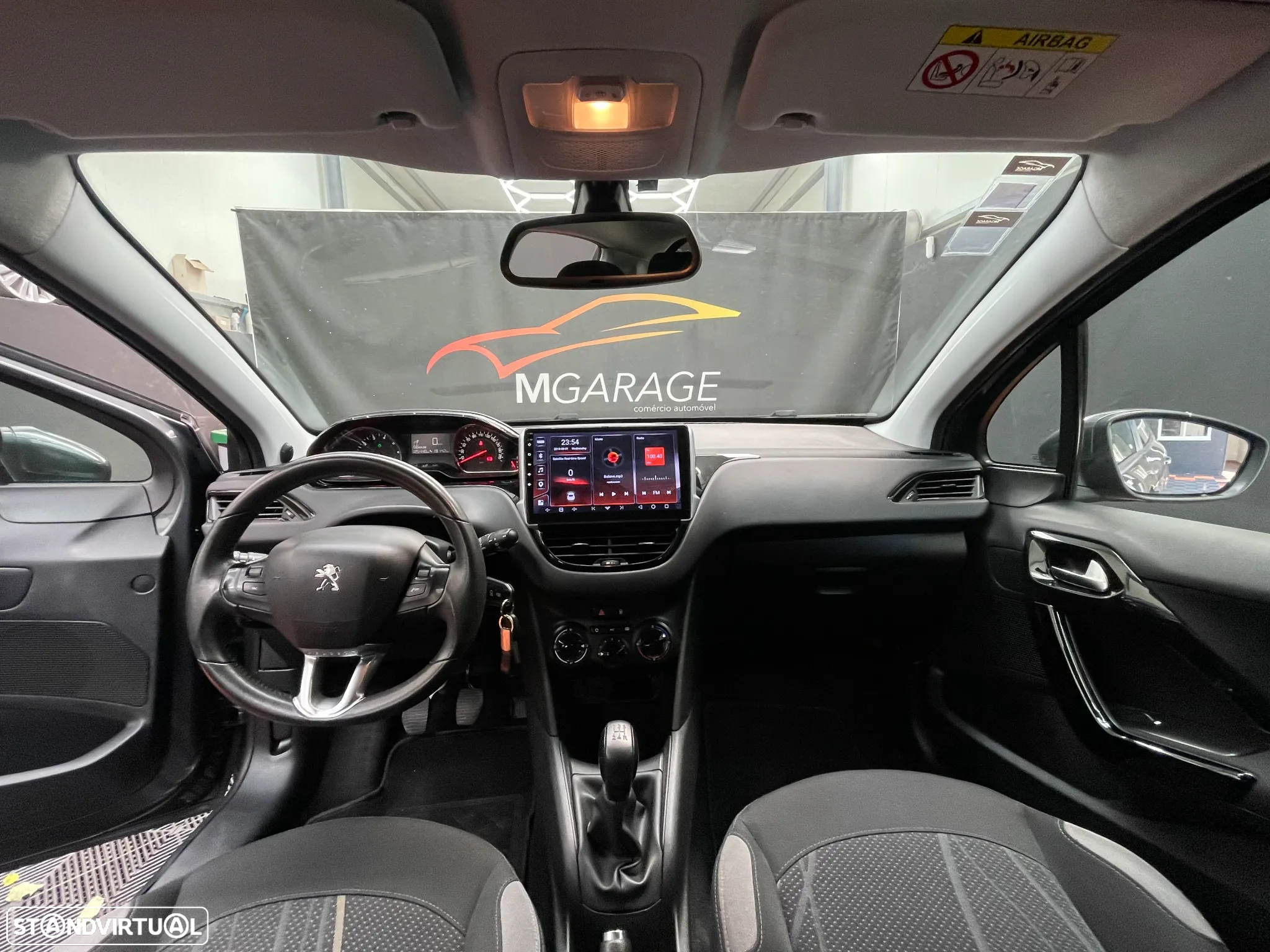 Peugeot 208 1.2 PureTech Style - 13