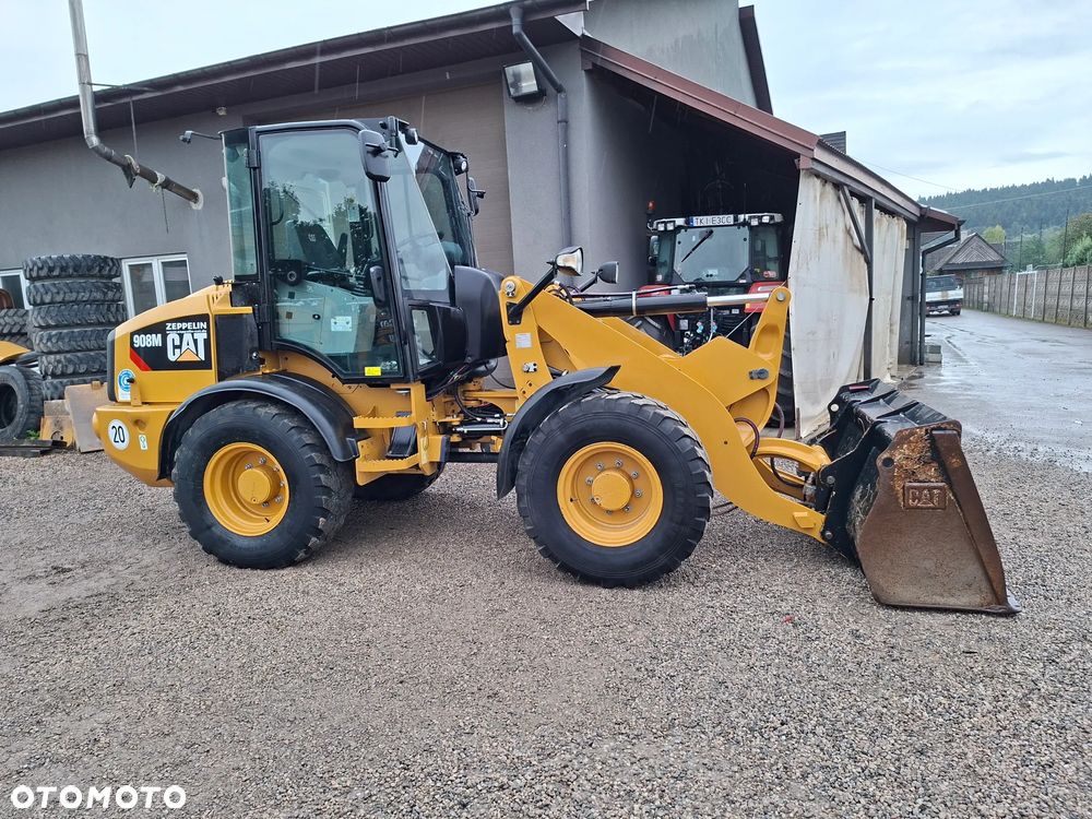 Caterpillar CAT 908 M - 10