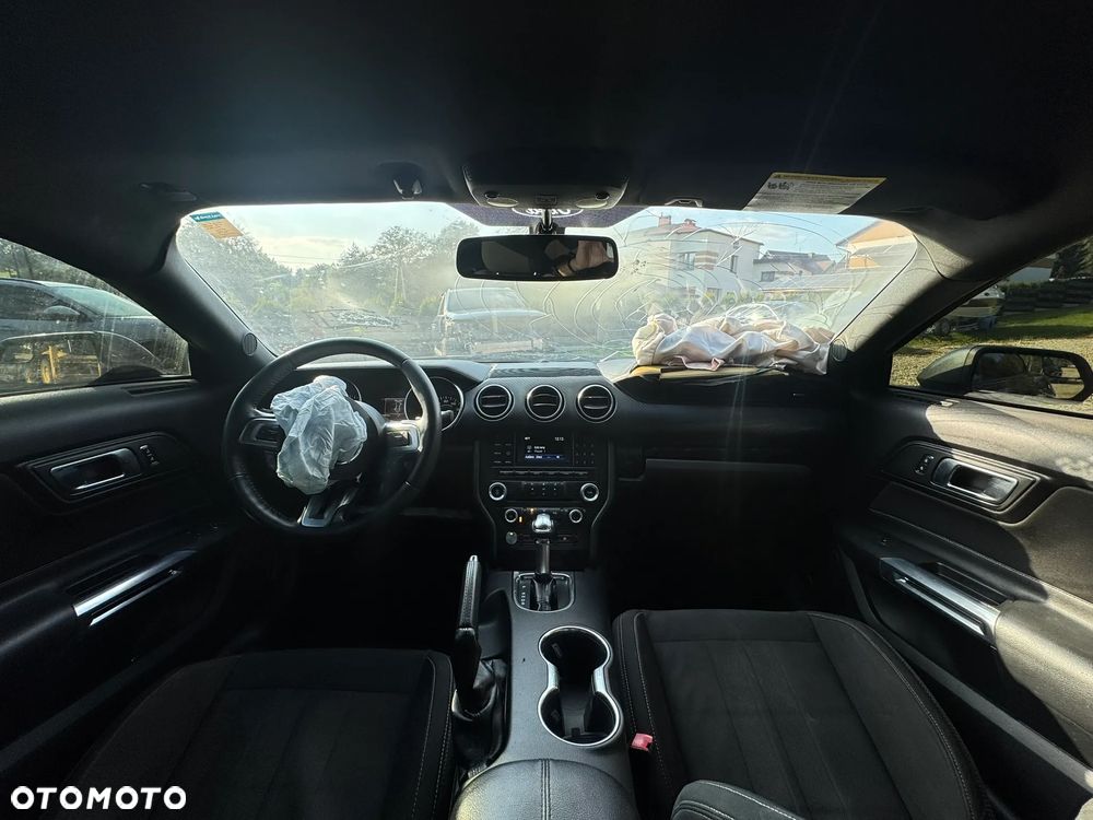 Ford Mustang Fastback 2.3 Eco Boost - 8