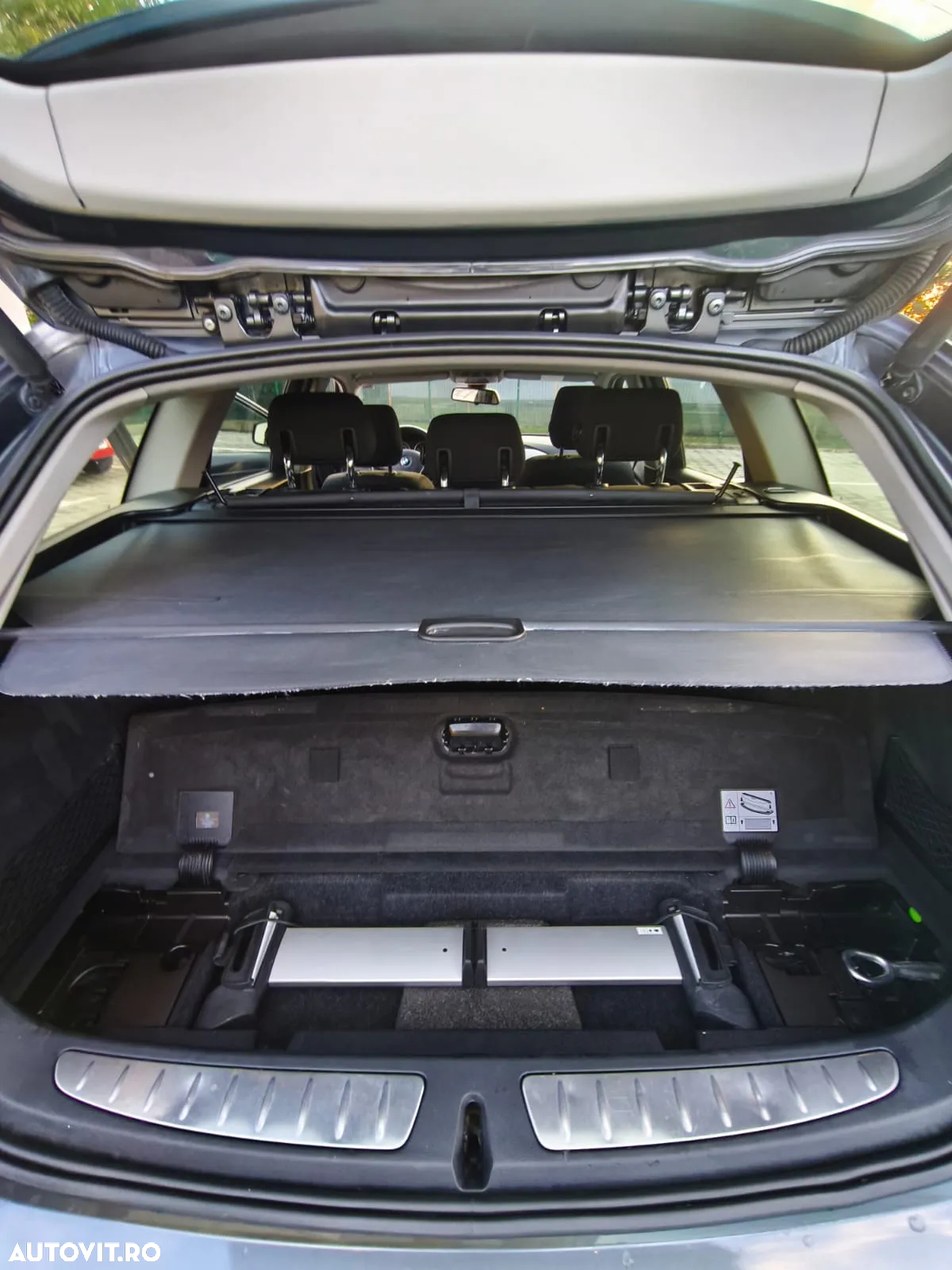 BMW Seria 3 318d Touring - 20