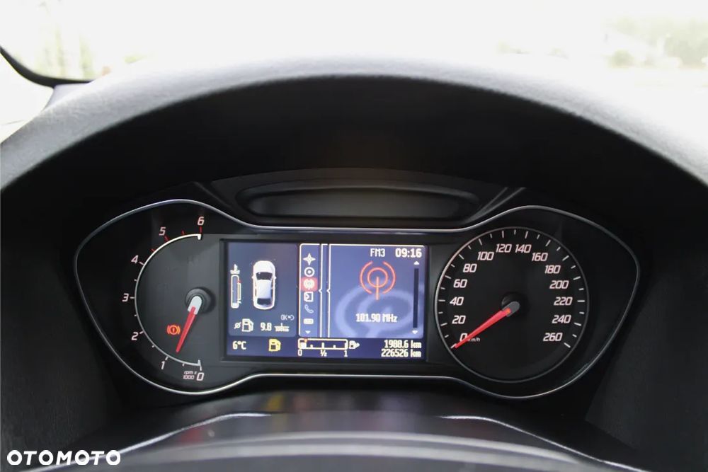 Ford Mondeo 2.0 TDCi Titanium X - 23