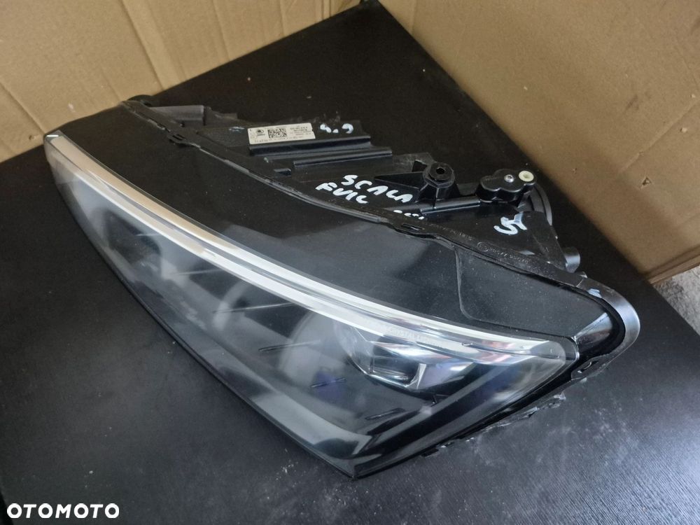 Lampa Skoda Scala Full Led Crystal Lighting Po 2019r. Przód Lewa - 2