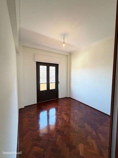 Apartamento T2 para arrendamento na Ajuda - Grande imagem: 4/12