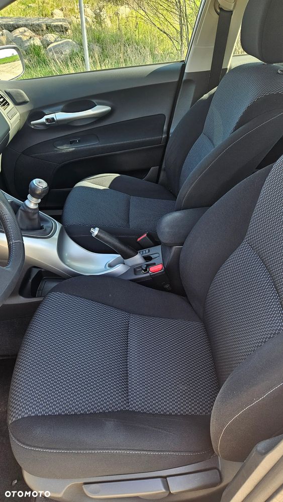 Toyota Auris 1.6 Valvematic Edition - 25