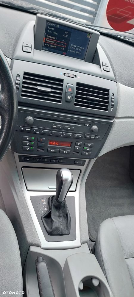 BMW X3 2.5i - 7