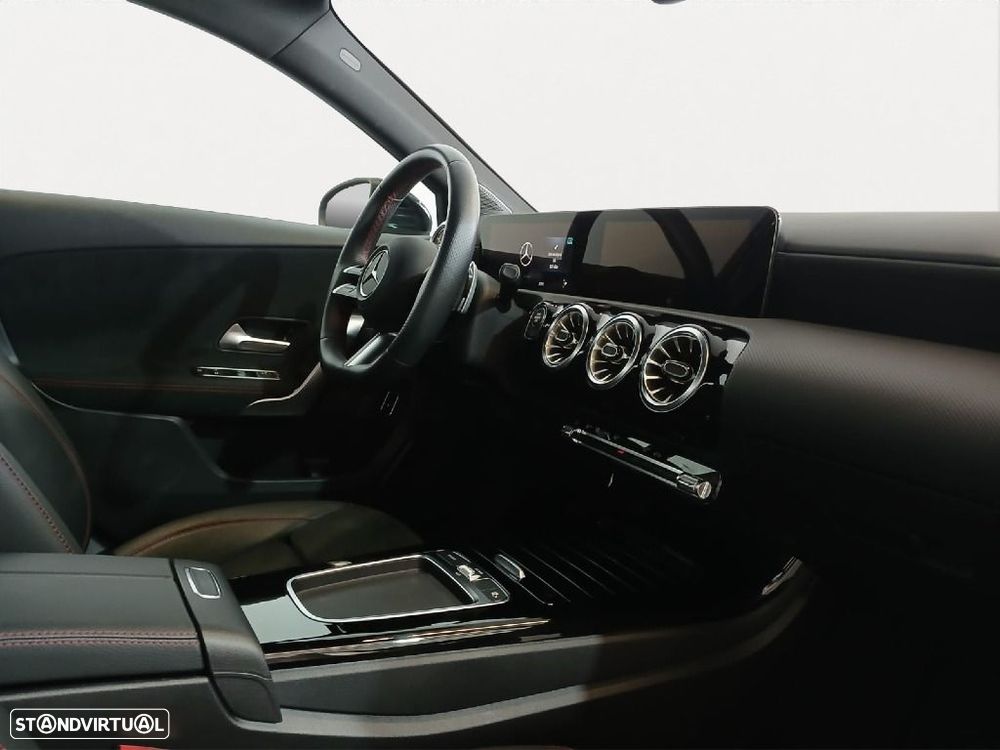 Mercedes-Benz A 250 Limousine - 7