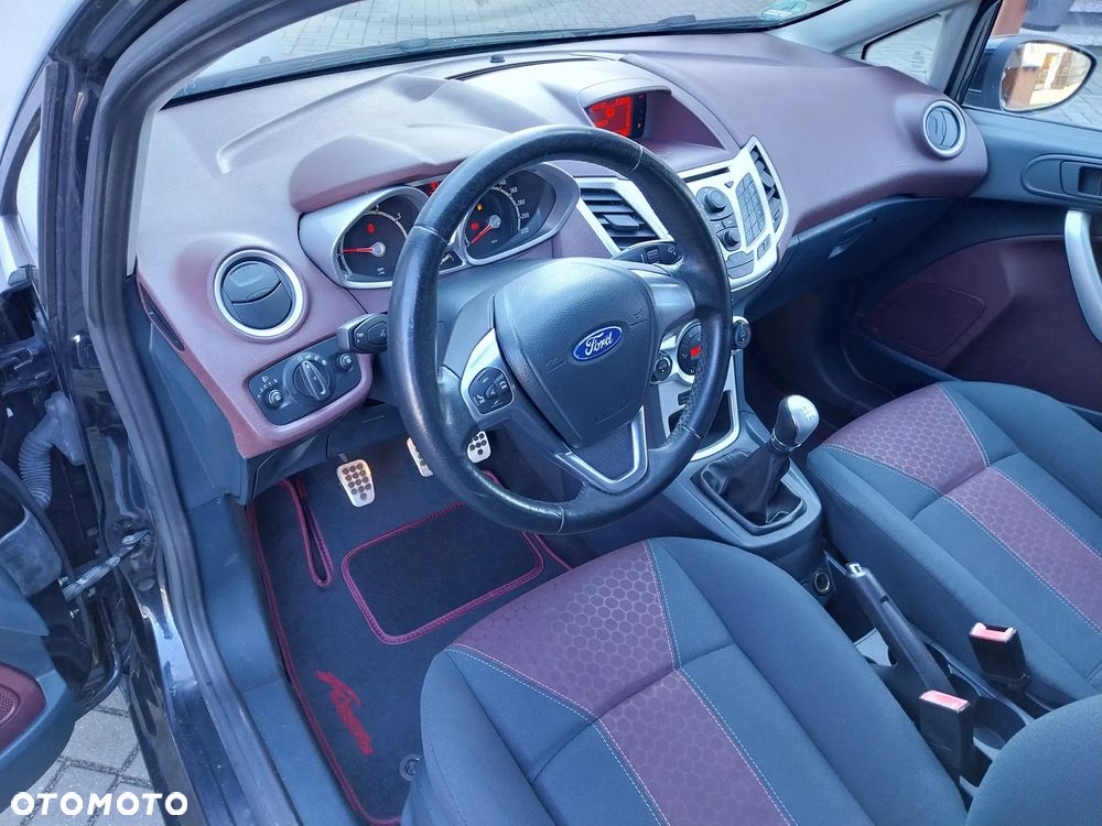Ford Fiesta 1.25 Platinium X EU5 - 11