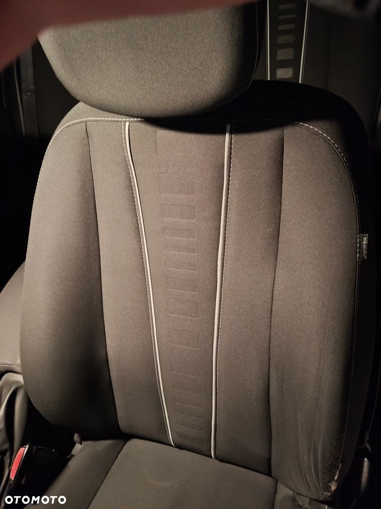 Renault Megane 1.5 dCi Zen EDC - 5