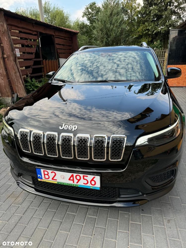 Jeep Cherokee - 1