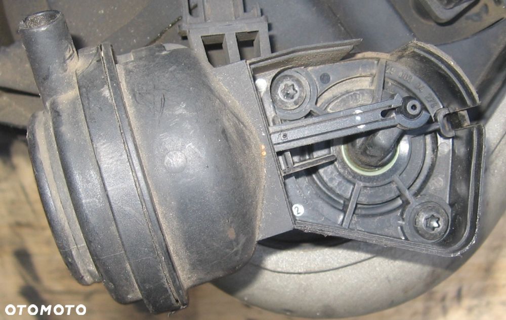 kolektor ssący AUDI A4 B6 B7 2.0 ALT 06B133210AT - 6