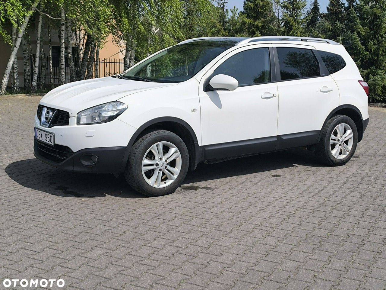 Nissan Qashqai+2 - 23
