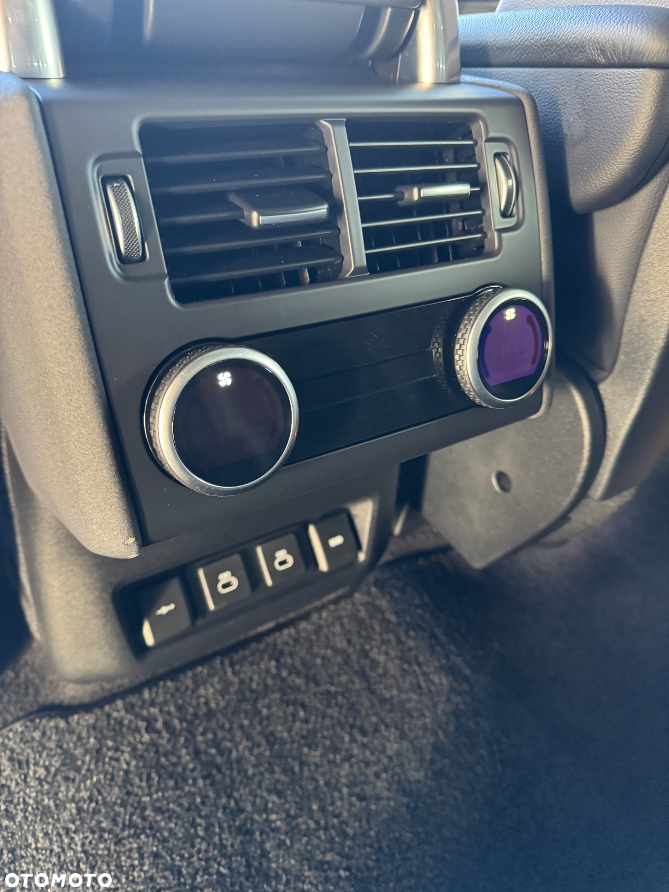 Land Rover Discovery - 17