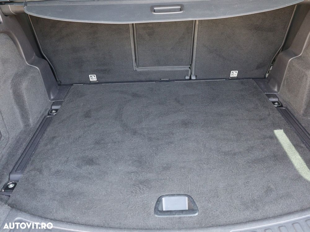 Land Rover Discovery Sport 2.0 l TD4 HSE Luxury Aut. - 24