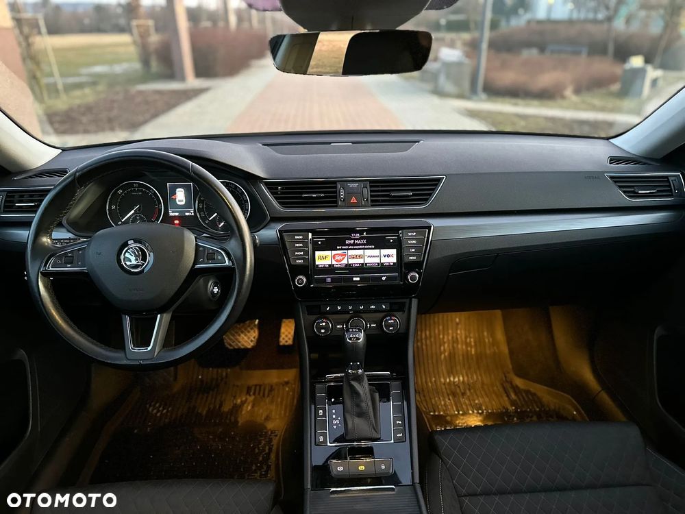 Skoda Superb 2.0 TDI 4x4 Style DSG - 16