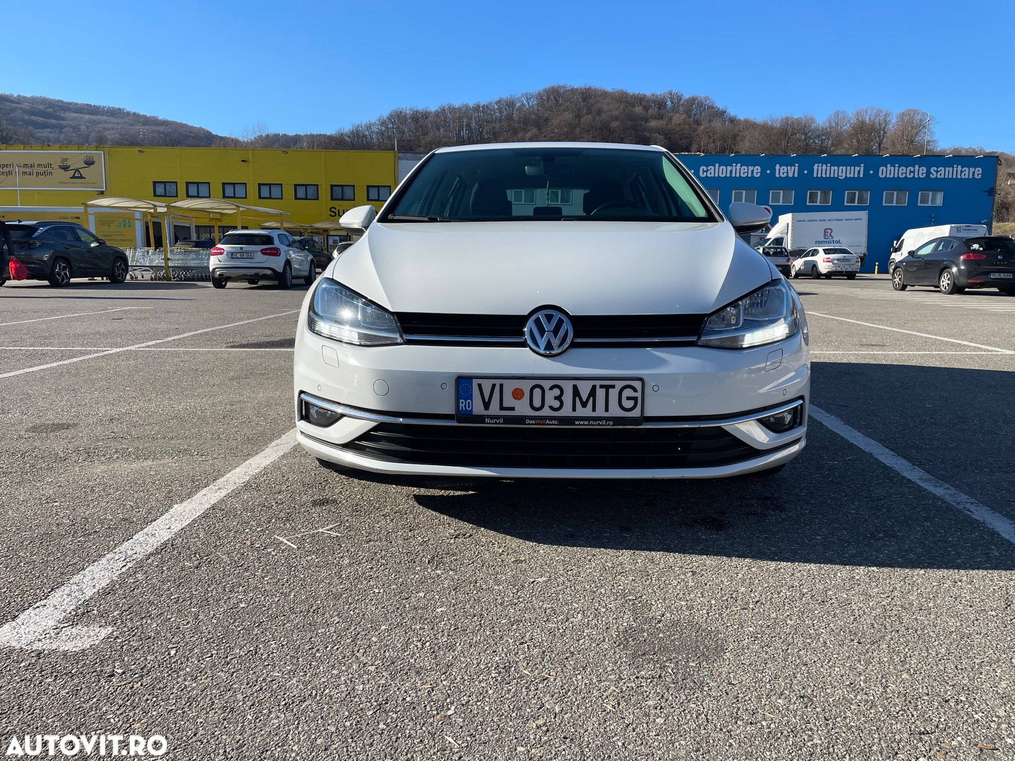 Volkswagen Golf 1.6 TDI Comfortline - 3