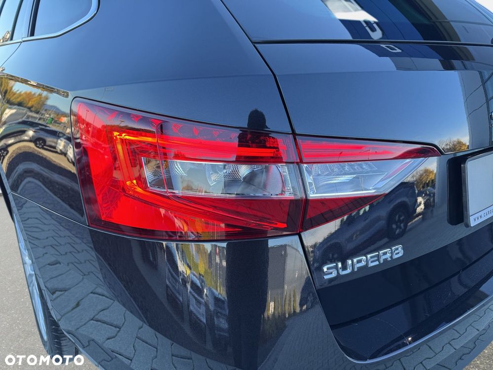 Skoda Superb 2.0 TDI DSG Ambition - 12