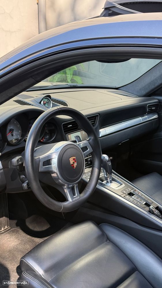 Porsche 911 (991) Carrera 4 S PDK - 11