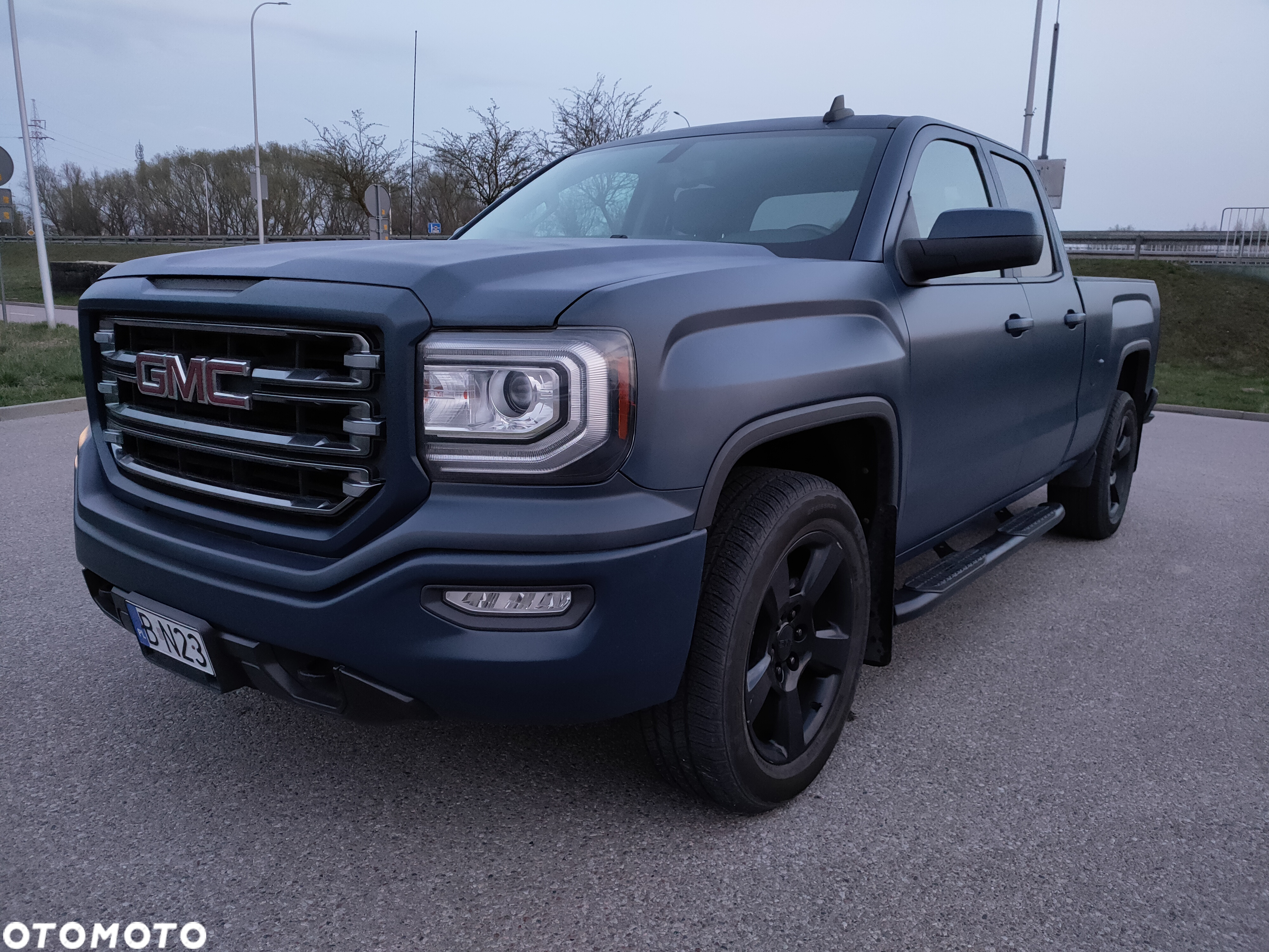 GMC Sierra - 2