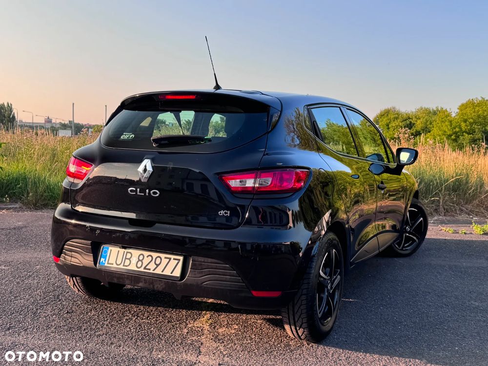 Renault Clio - 6